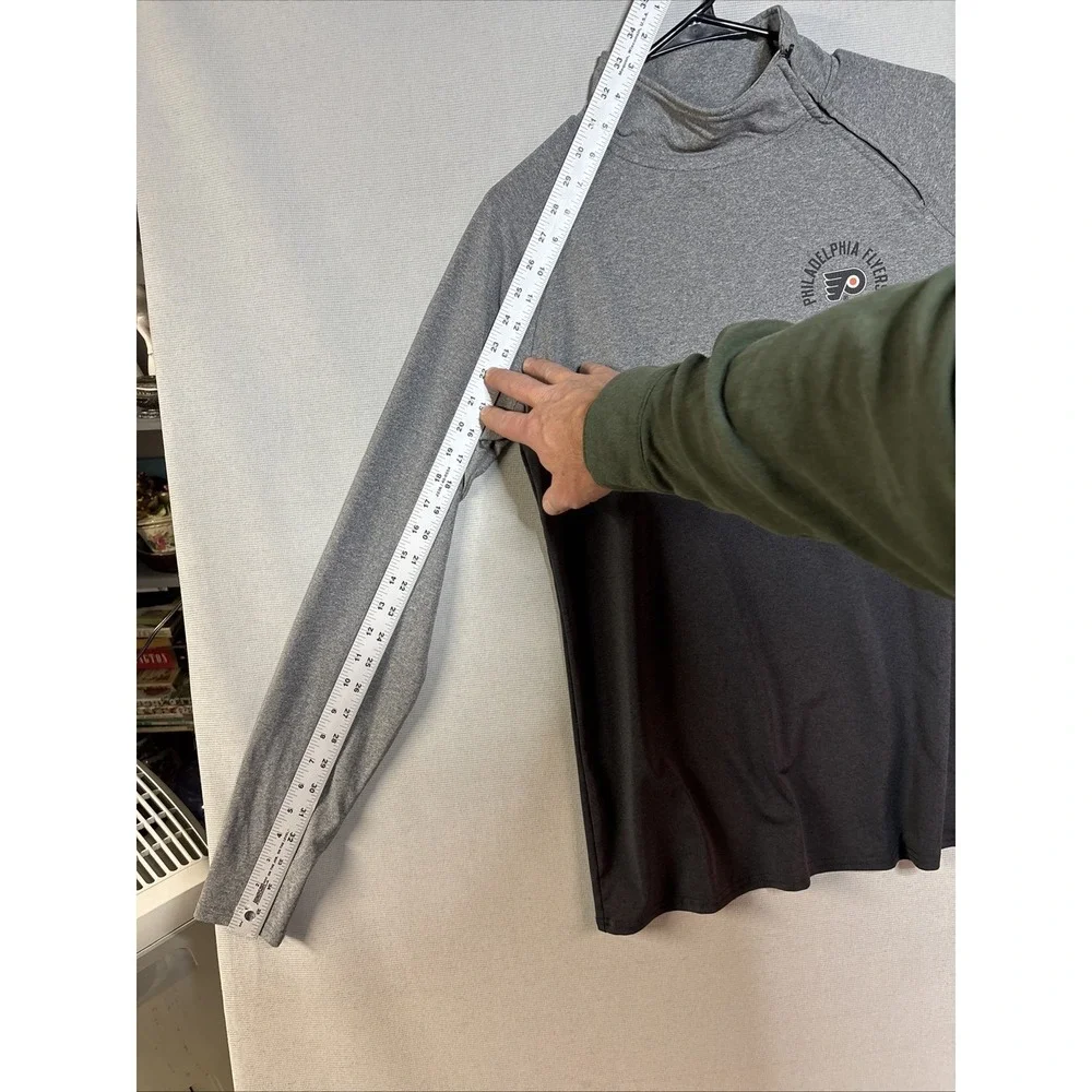 NHL Women's Philadelphia Flyers Pullover Jacket Gray, Large 12/14